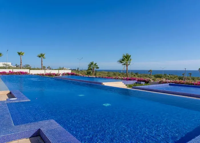 Spectacular New 2br With Bbq And Ocean Views Hébergement de vacances